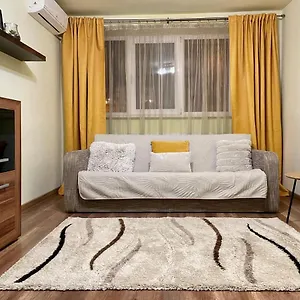 Cozy And Clean Apartment, Near National Arena Apartament